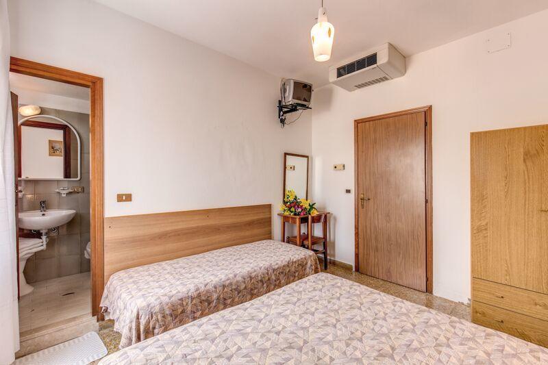 Hotel Manzoni Lido di Jesolo Værelse billede