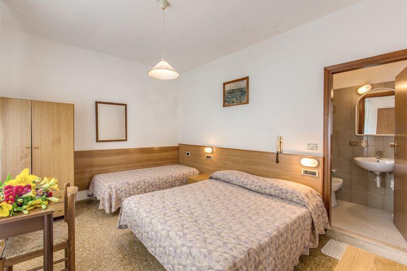Hotel Manzoni Lido di Jesolo Eksteriør billede