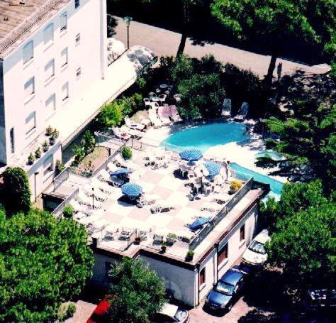Hotel Manzoni Lido di Jesolo Eksteriør billede