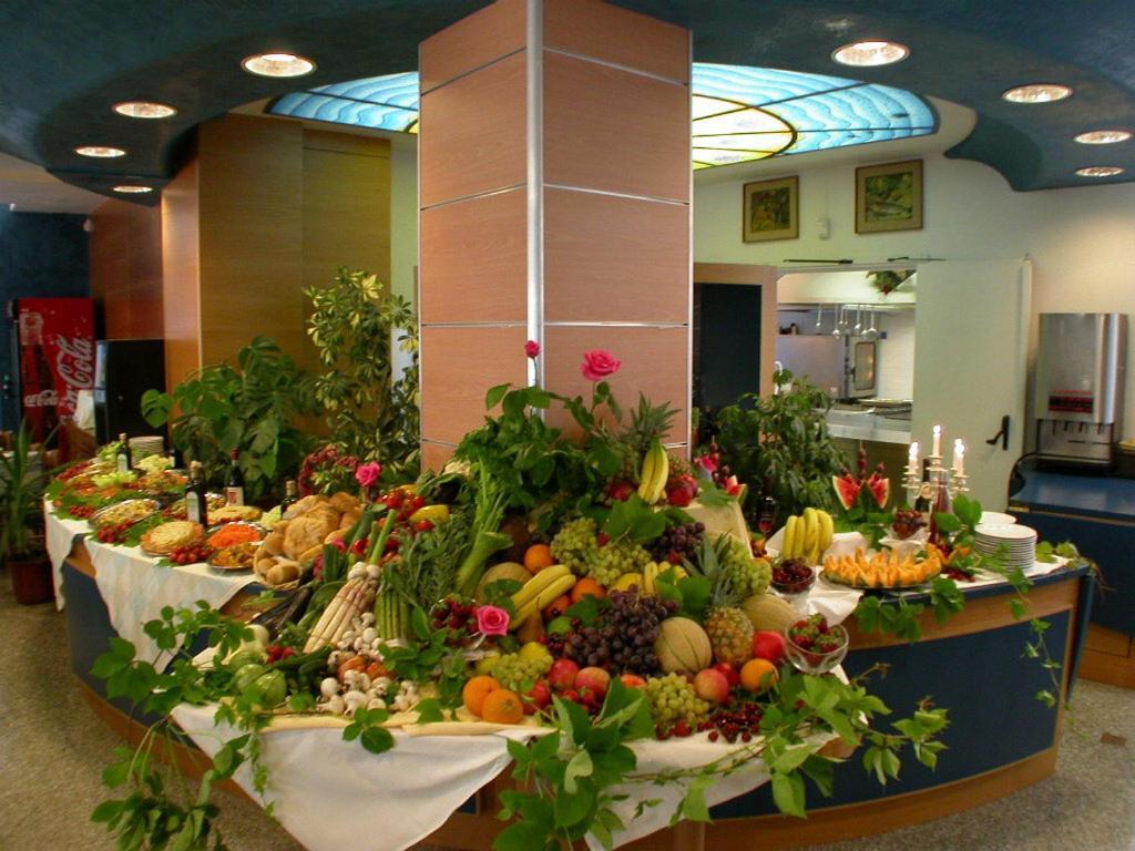 Hotel Manzoni Lido di Jesolo Eksteriør billede